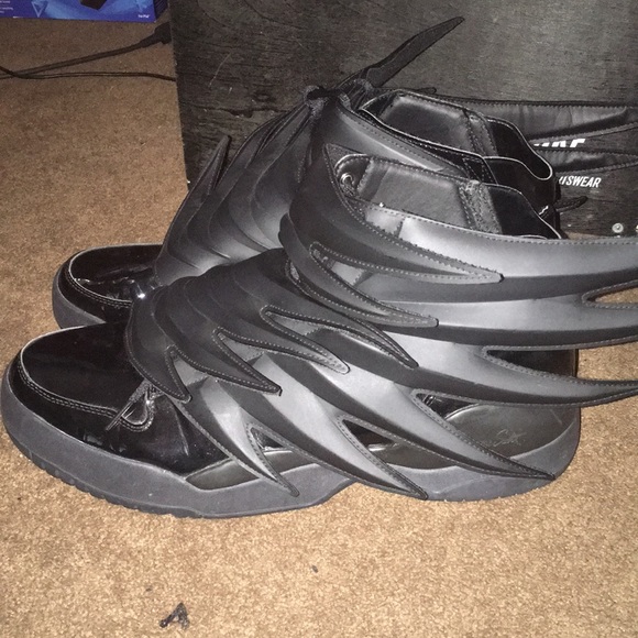 adidas jeremy scott dark knight